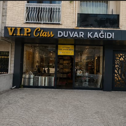 V.I.P. Class Duvar Kağıdı mağazasının Osmangazi'deki gerçek vitrin görünümü